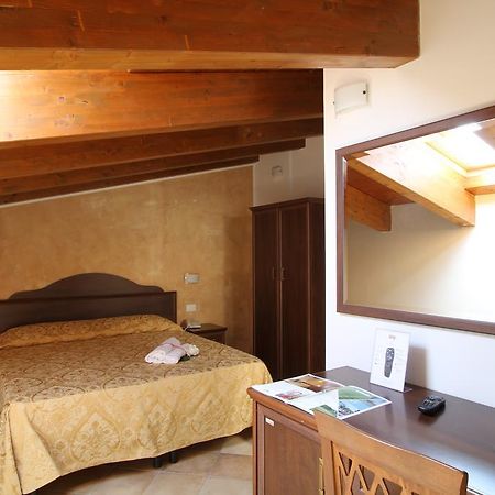 Country House Il Ponte Алба Адриатика Екстериор снимка