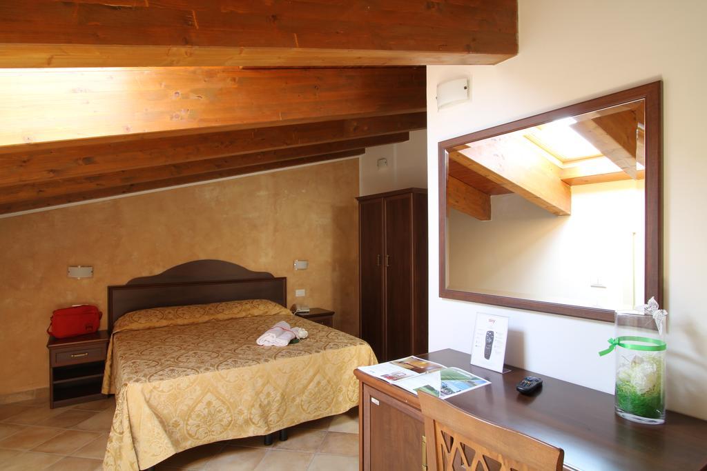 Country House Il Ponte Алба Адриатика Екстериор снимка