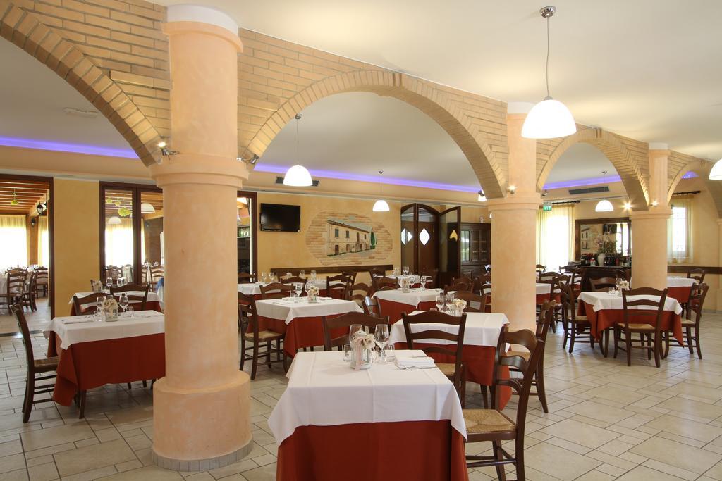 Country House Il Ponte Алба Адриатика Екстериор снимка