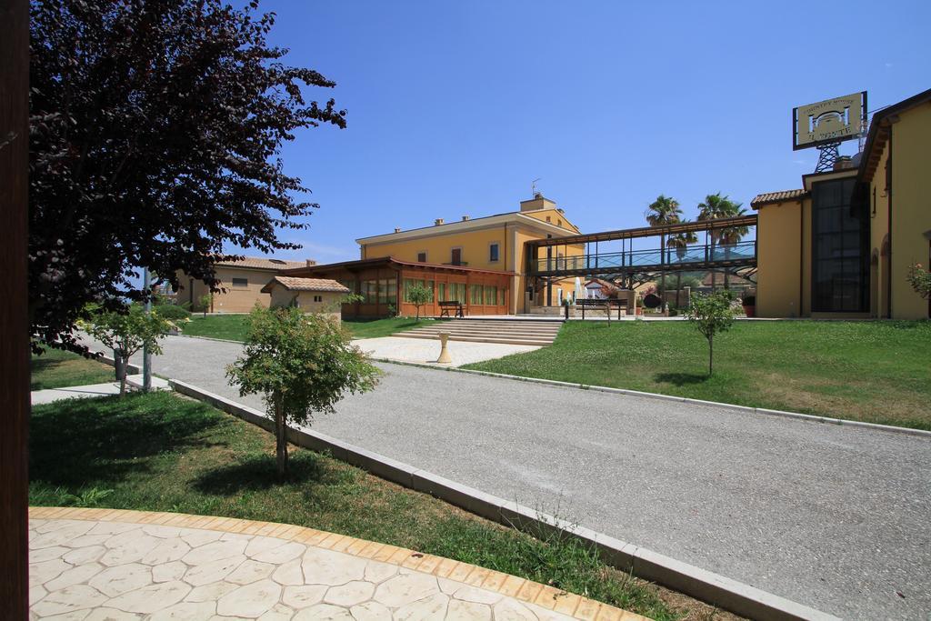 Country House Il Ponte Алба Адриатика Екстериор снимка